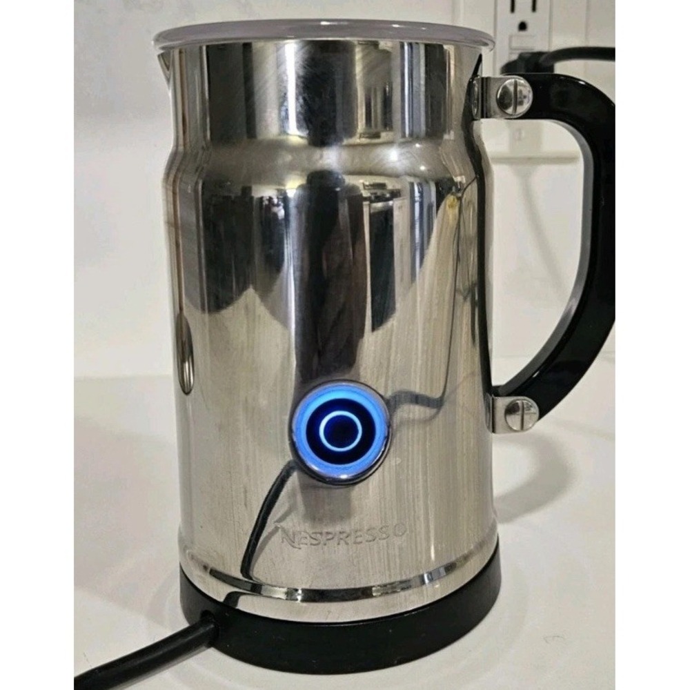 Nespresso Electric Milk Frother Aeroccino Plus Stainless Model 3192 /Works